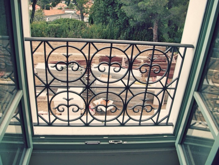 IRON LUXURY FAVV - RESTAURO