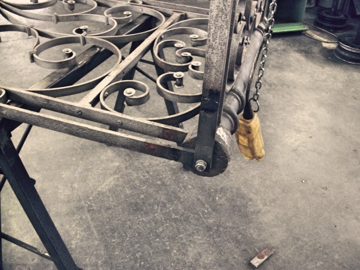 IRON LUXURY FAVV - RESTAURO